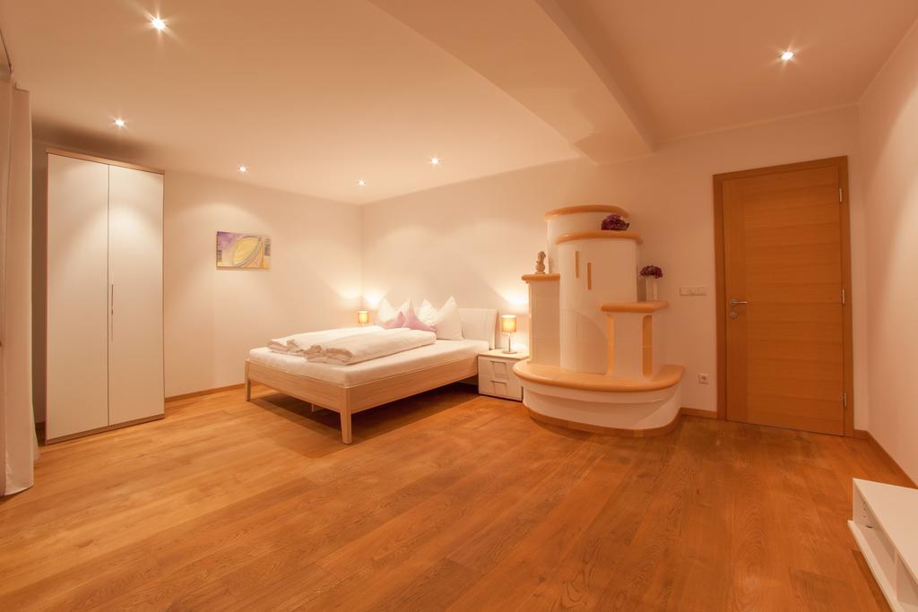 Pension Verdinserhoehe Schenna Kamer foto