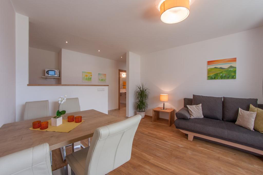 Pension Verdinserhoehe Schenna Kamer foto