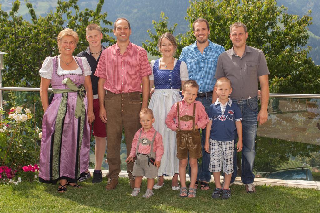 Pension Verdinserhoehe Schenna Buitenkant foto